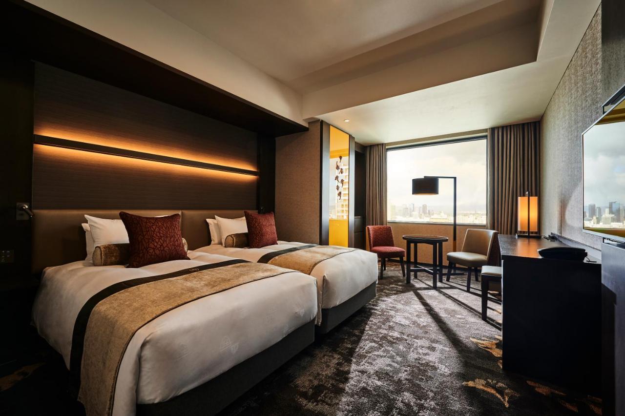 The Royal Park Hotel Iconic Osaka Midosuji Exterior photo