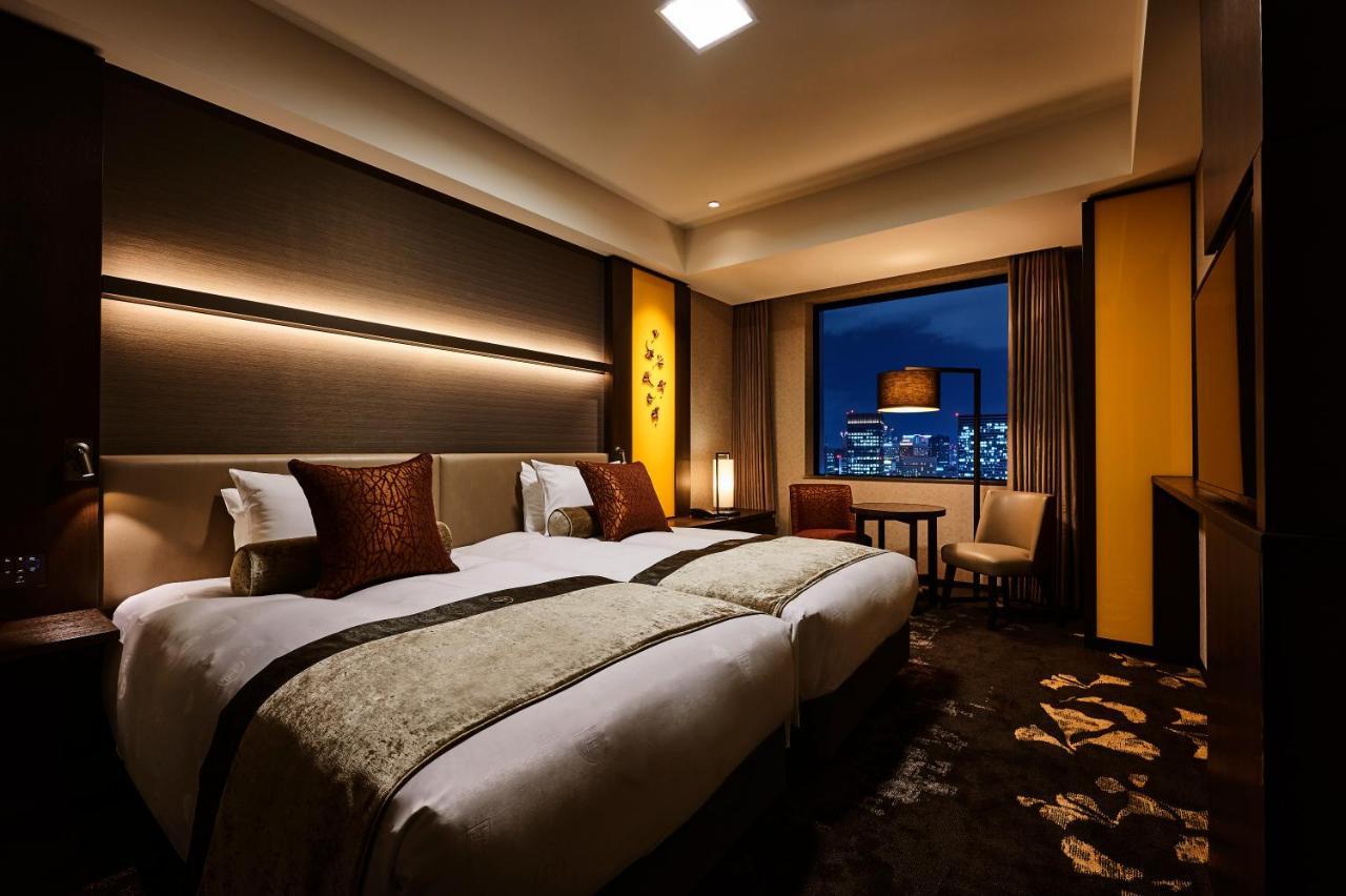 The Royal Park Hotel Iconic Osaka Midosuji Exterior photo