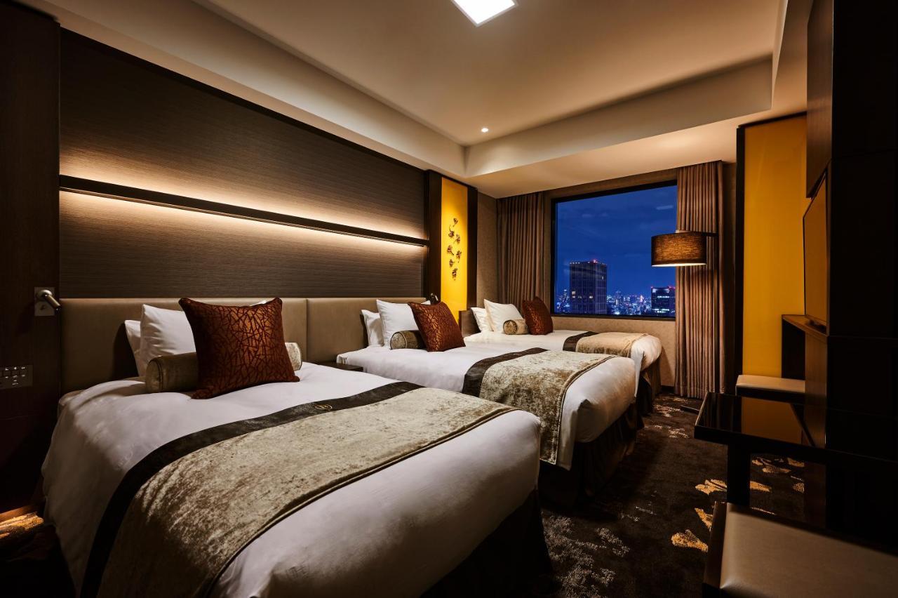 The Royal Park Hotel Iconic Osaka Midosuji Exterior photo