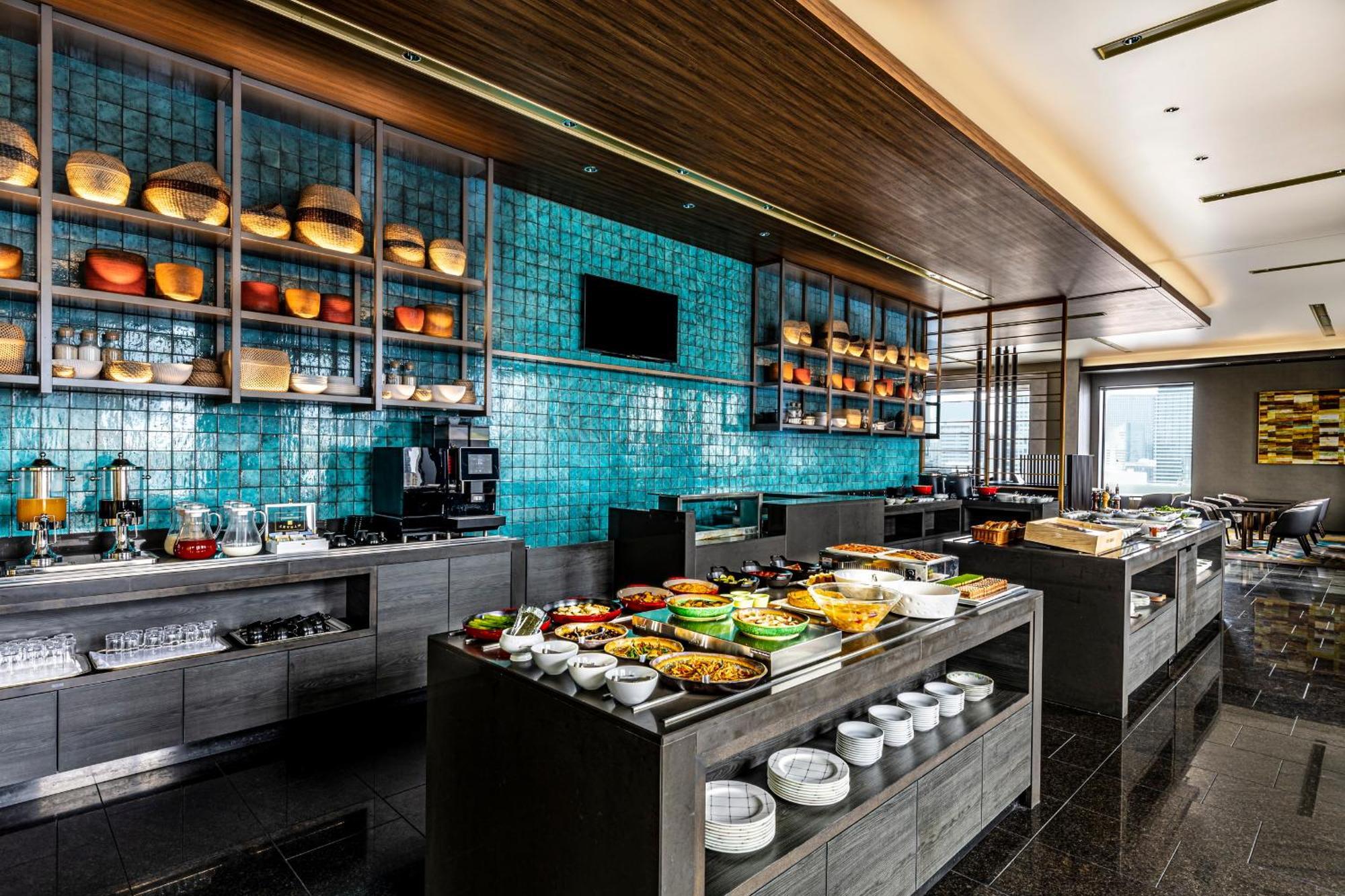 The Royal Park Hotel Iconic Osaka Midosuji Exterior photo The buffet at the hotel