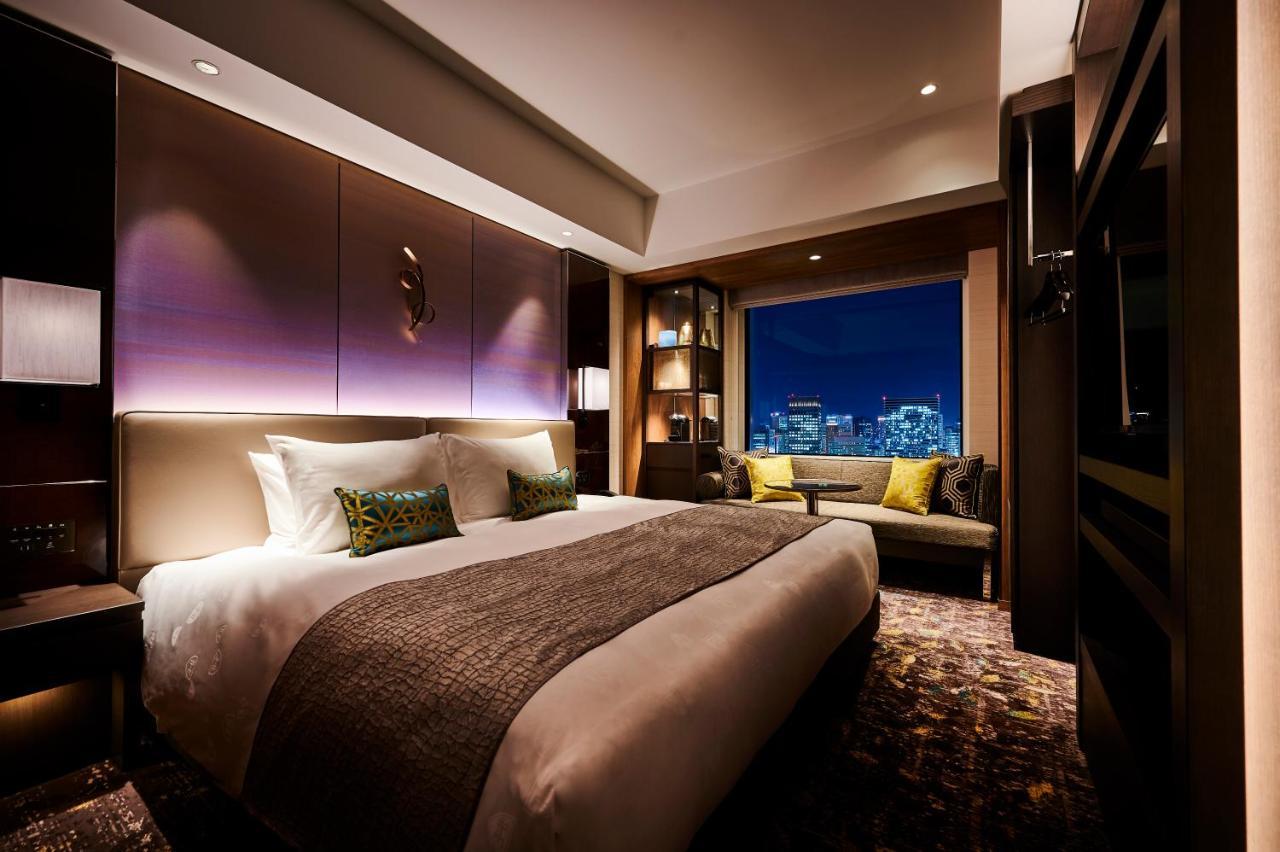 The Royal Park Hotel Iconic Osaka Midosuji Exterior photo Deluxe Suite